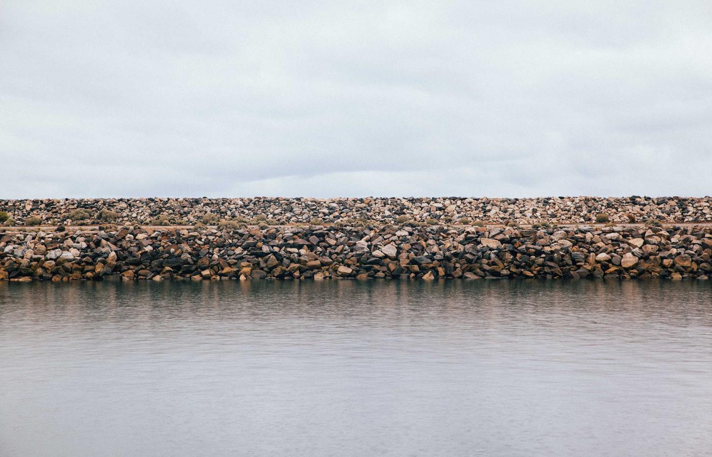 Instalare de panouri fotovoltaice pe acoperiș